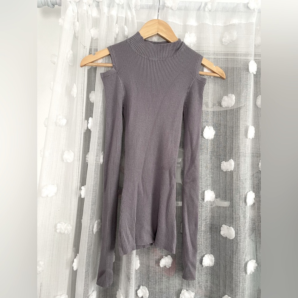 Derek Heart long sleeve